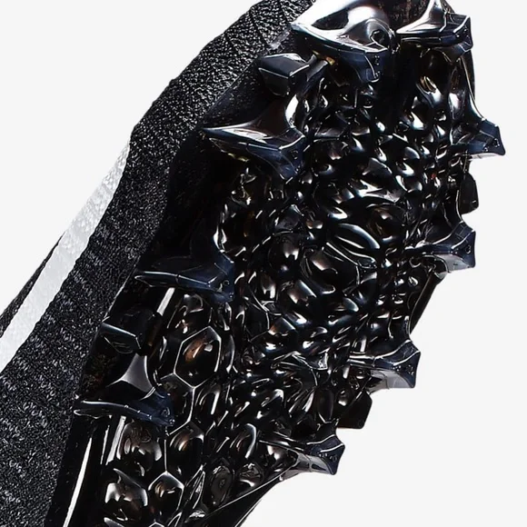 Nike Alpha Menace Elite 2 Men's Football Cleat in Black/Gray Size 11 - Picture 3 of 11